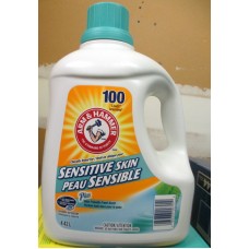 Detergent - Liquid Laundry - Arm & Hammer Sensitive Skin - Skin Friendly Fresh Scent - HE Product - 100 Loads / 1 x 4.43 Liter